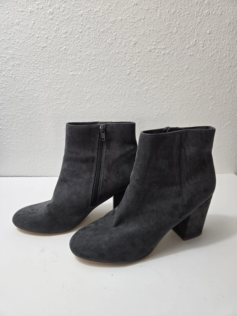 Steve Madden Gray Suede Ankle Booties